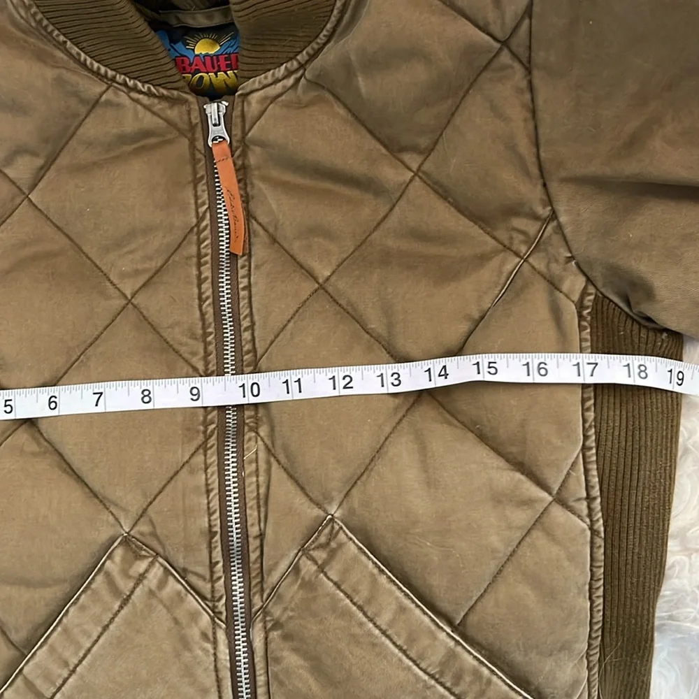 This is the Eddie Bauer1936 skyliner. It is a size women’s medium. - Picture 13 of 14